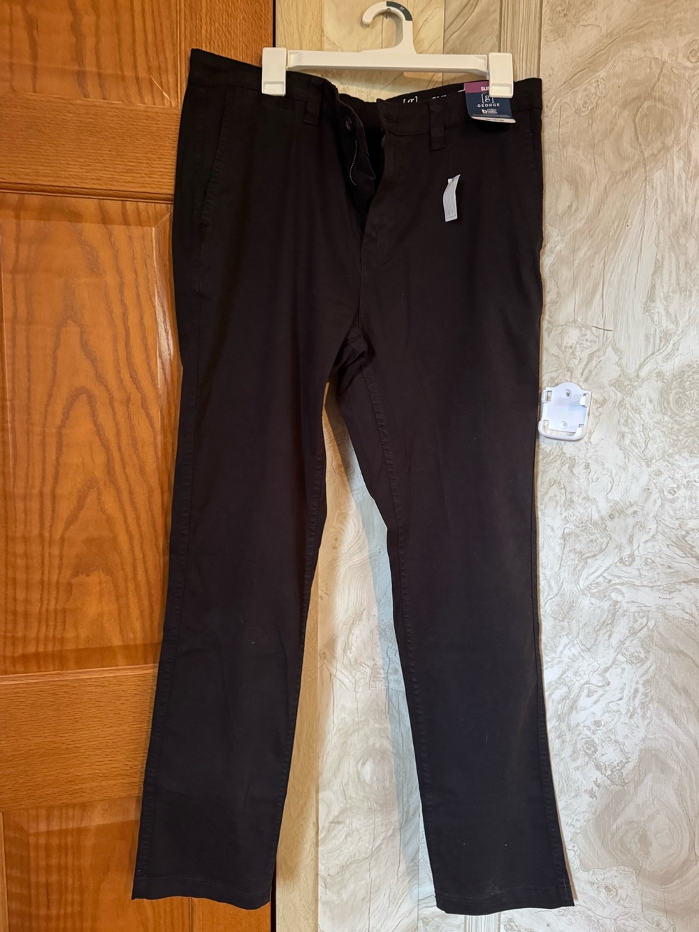 George Men’s Slim Chino Pants 34 X 32 NWT
